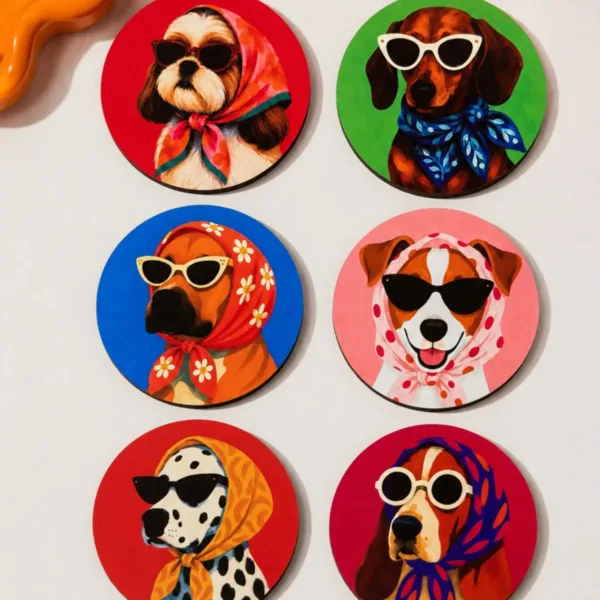 Köpek Desenli Bardak Altlığı 6’lı Set – Pop Art Tasarım, 9 cm MDF, UV Dijital Baskı