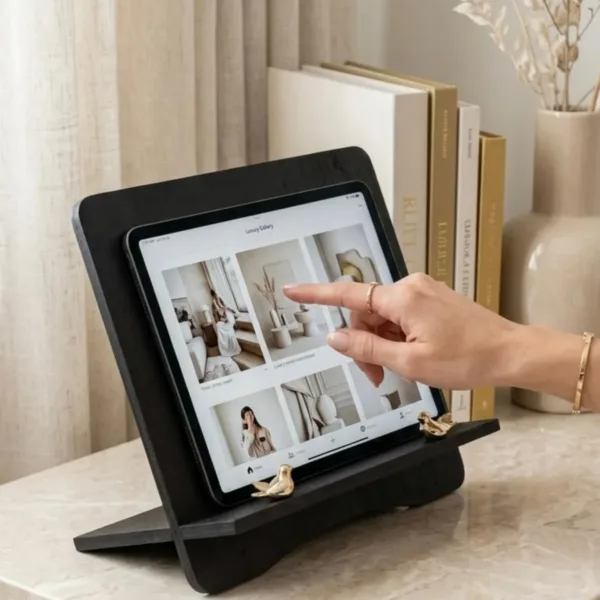 Siyah Ahşap Kitap Tablet Standı Kuş Detaylı